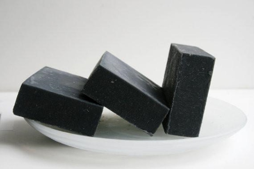 Soap with activated charcoal for acne care Link Feel