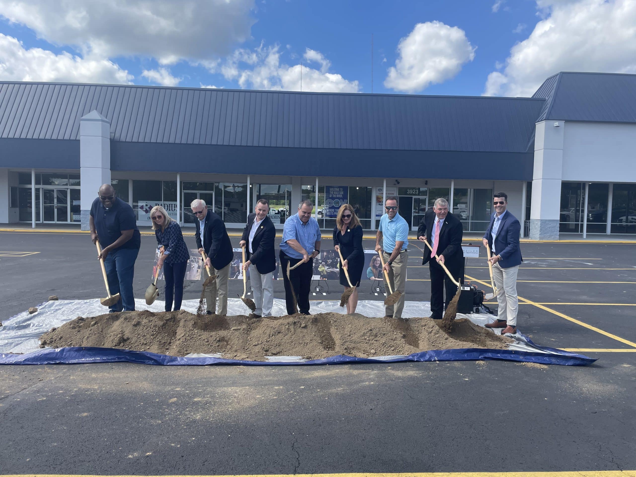 Enzweiler celebrates groundbreaking of new Latonia campus LINK nky