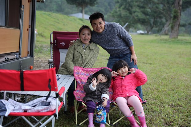 【親子遊】第四十四露~12/10-12/11陰●雨.騎馬閒逛~我在深坑烏月馬場露營