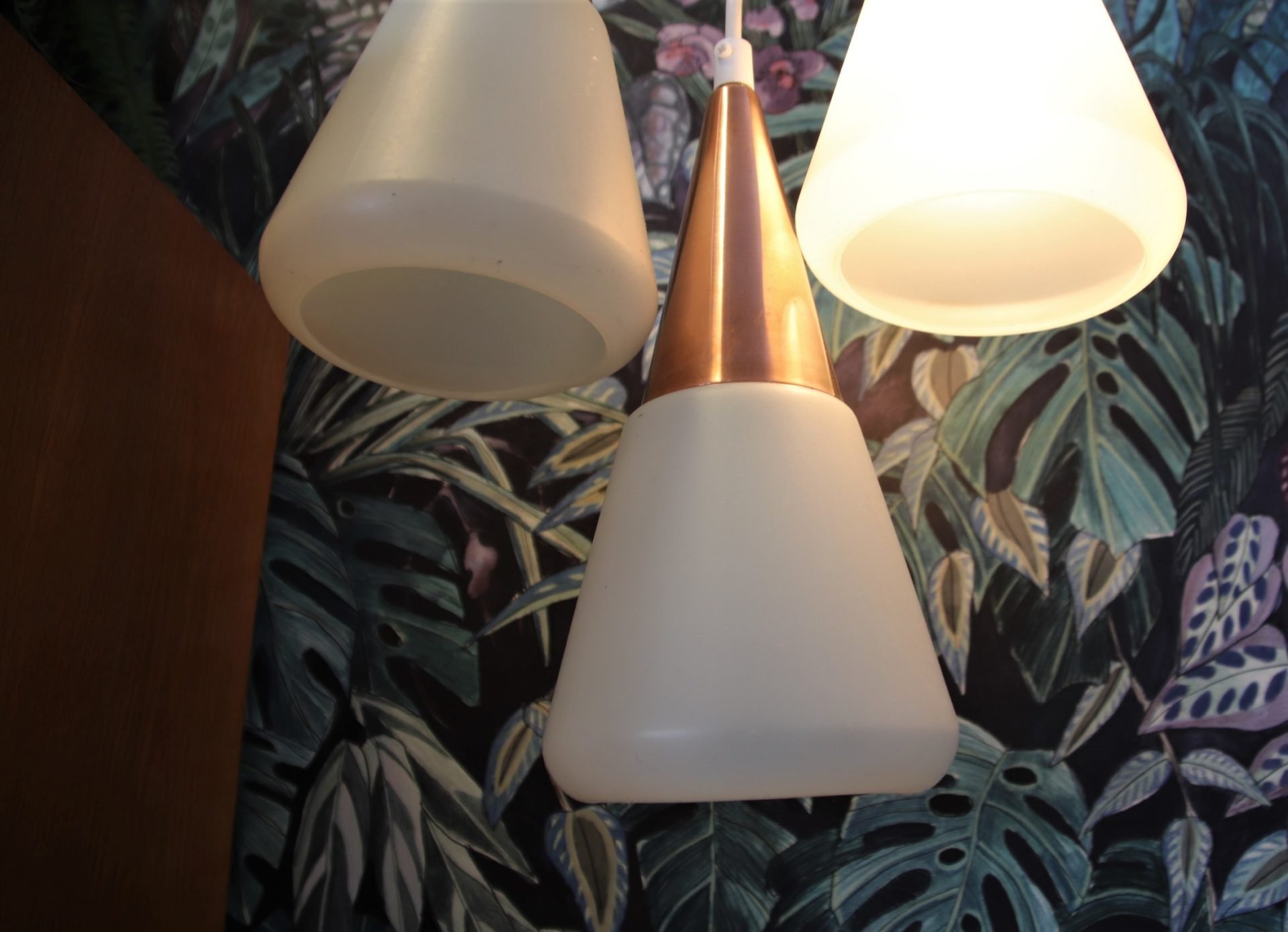 Fönsterlampa Dansk Design Dansk droppformad fönsterlampa. 30 cm hög Linne & Lump i Laxå AB Lampor