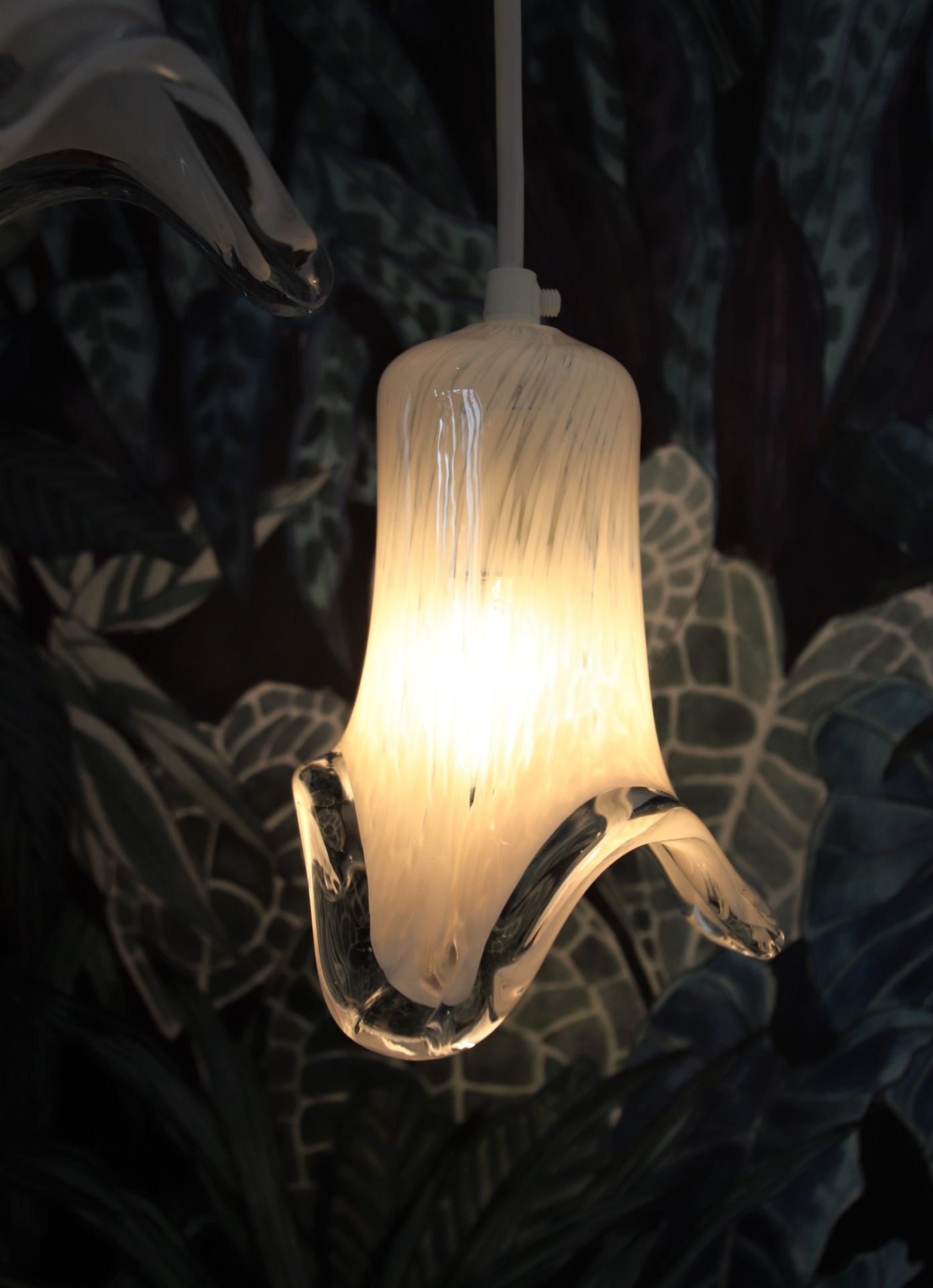 Höga Fönsterlampor Fönsterlampor Laxå Glashytta. 16 cm höga Linne & Lump i Laxå AB Lampor