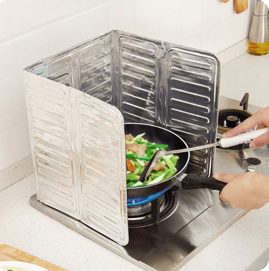 Aluminium Foil Splatter Guard for Gas Stove
