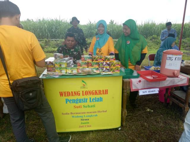 Produk Andalan ibu PKK Dan UMKM Warnai Kegiatan Penutupan TMMD 104  Sukoharjo – Lintas Batas