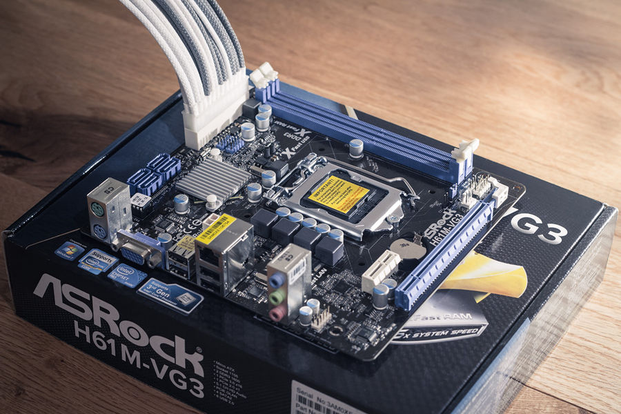 This 410 PC or Buying the 450 PS4 PRO Graphics Cards
