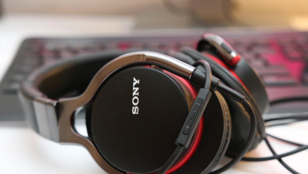 Lautstärke von AndroidHandys über HeadsetButton regeln › Linux und Ich