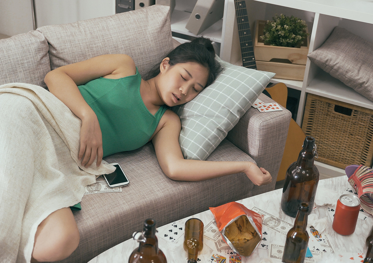 Here’s Why Beer Makes You Sleepy (Explained) Liquid Bread Mag