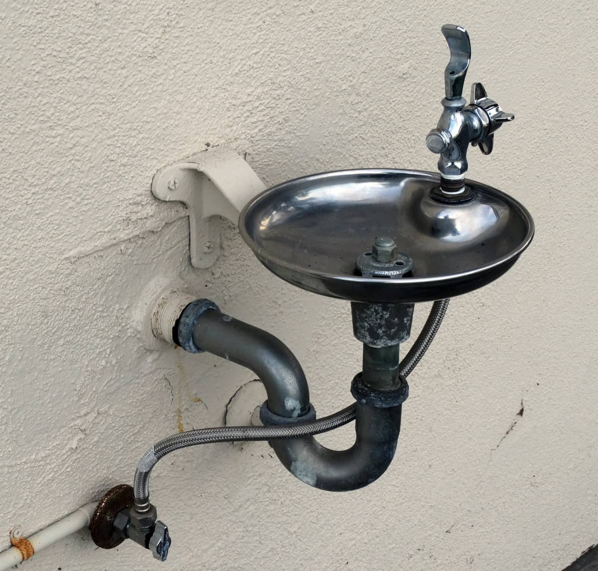 Do Water Fountains Spread Germs? A Health Safety Guide Liquid Features