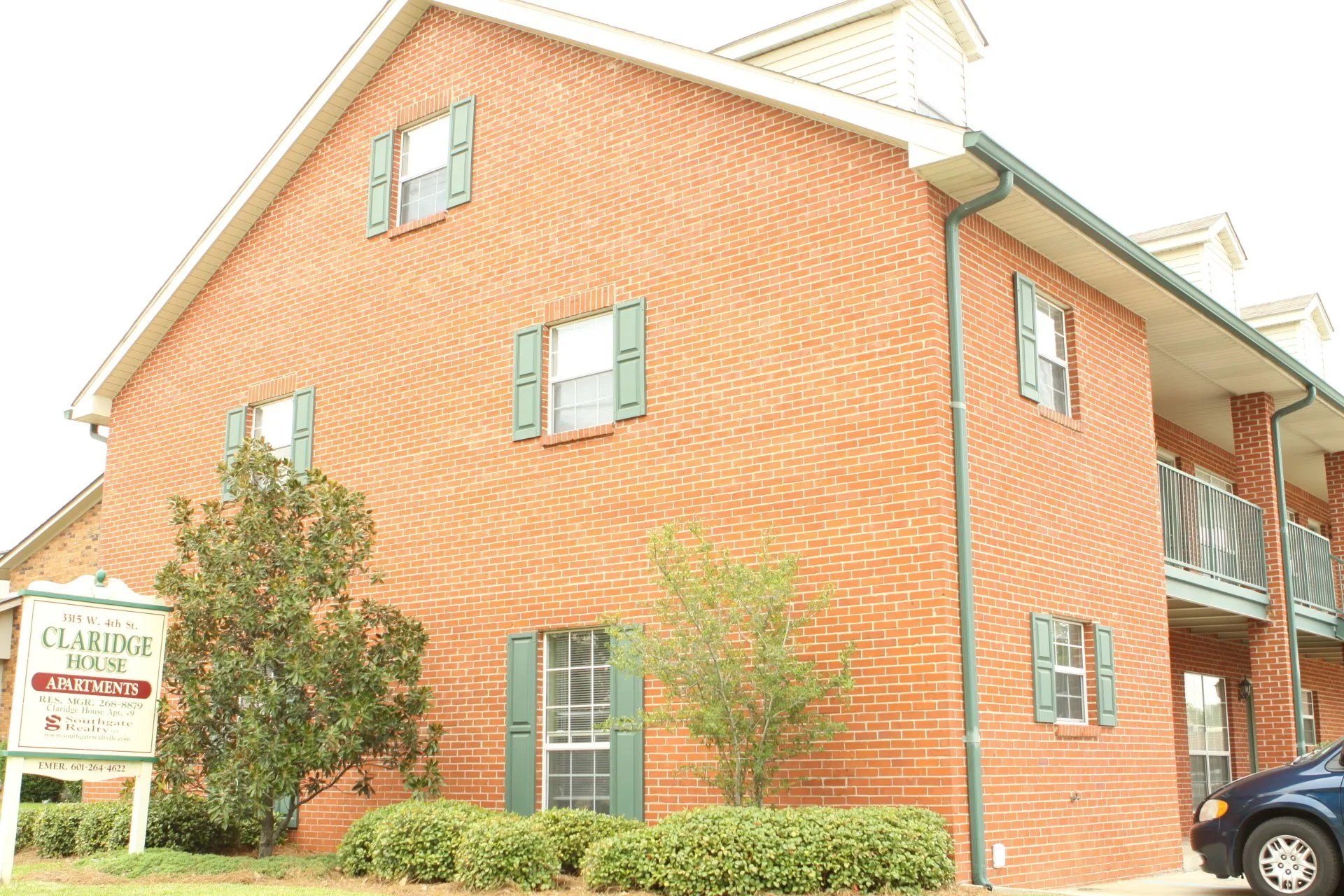 Apartments for rent near USM in Hattiesburg MS Claridge House