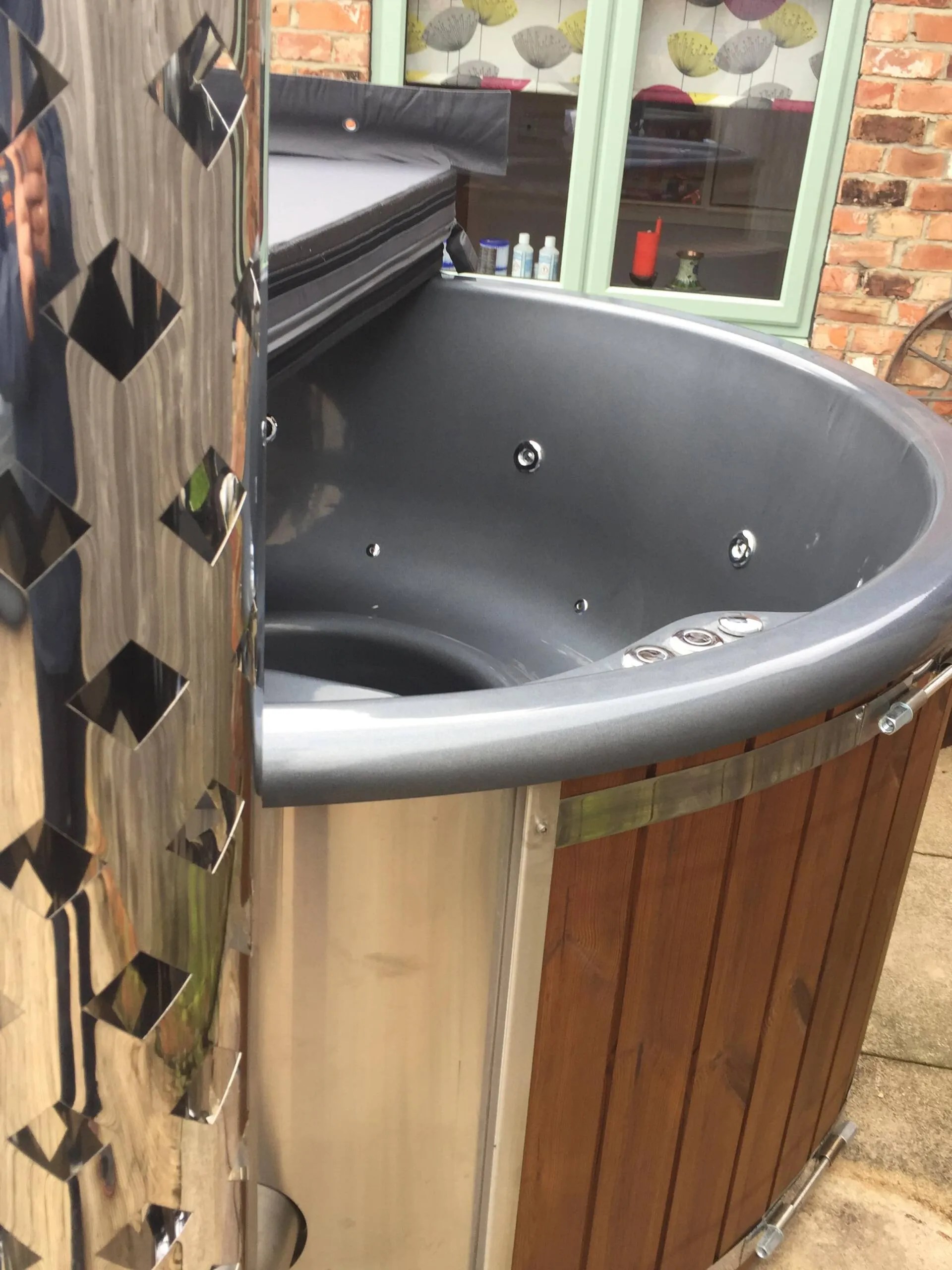 Amber Hot Tubs Grantham
