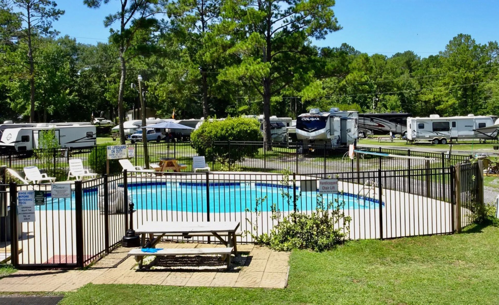 Lake Aire RV Park Hollywood, South Carolina