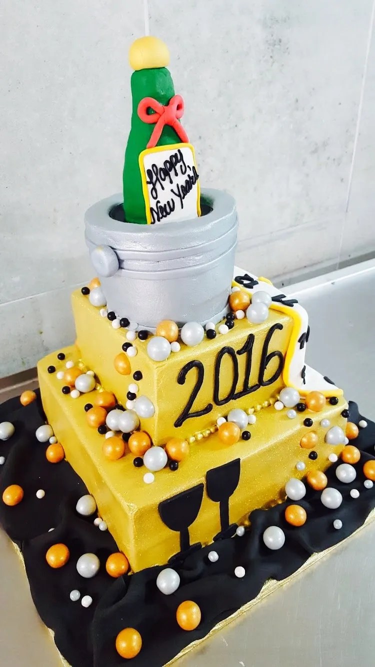 Los Pasteles Bakery Laredo, TX Custom Cakes