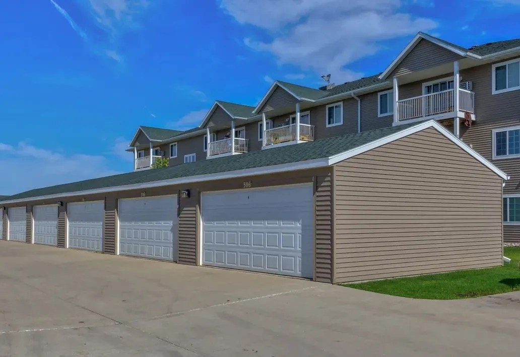 Prairie Sky Apartments Hegenes Properties