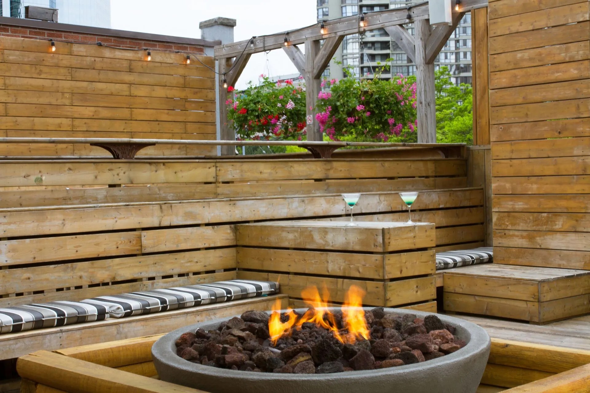 Union Social Yonge Street Location