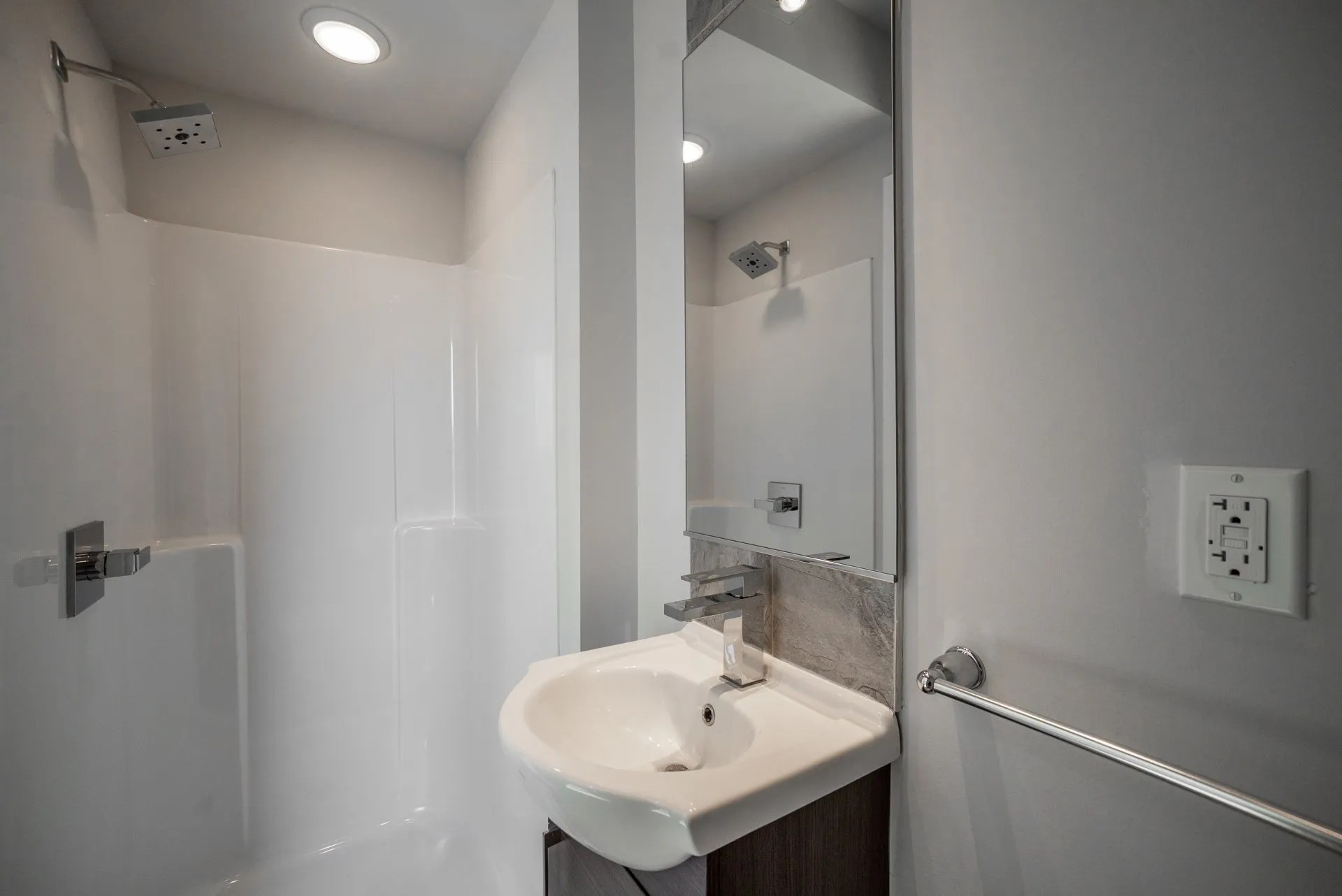 34th & Wallace St (4 Bed 4 Bath)