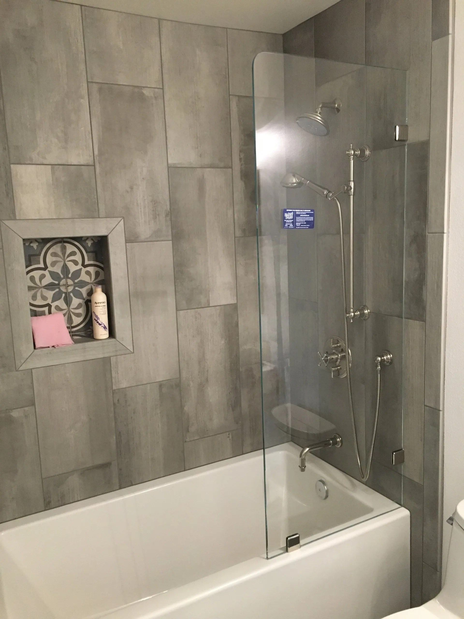 Top Rated Custom Bathtub & Shower Enclosures Company in Thousand Oaks