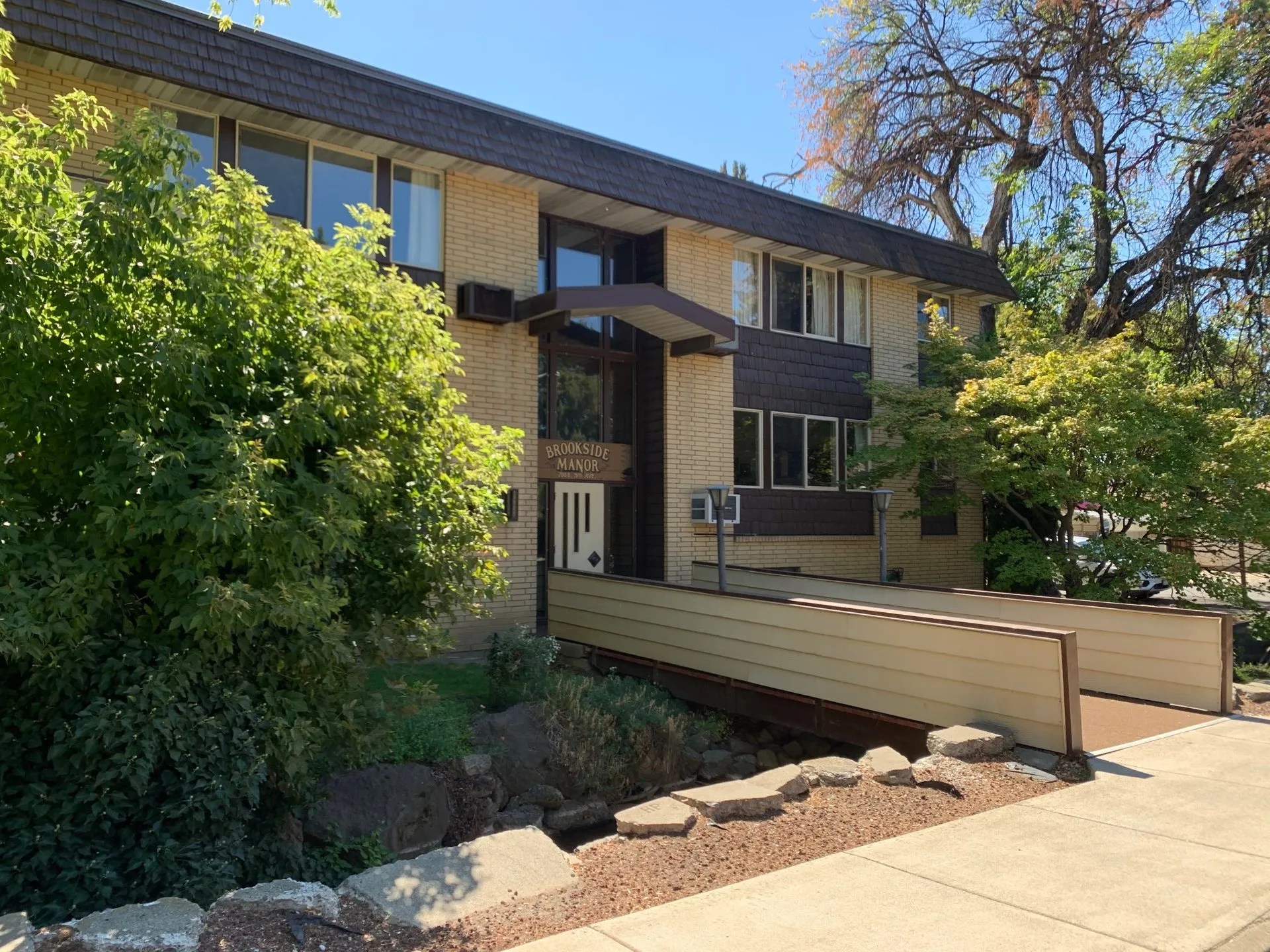 Brookside Manor Accolade Properties