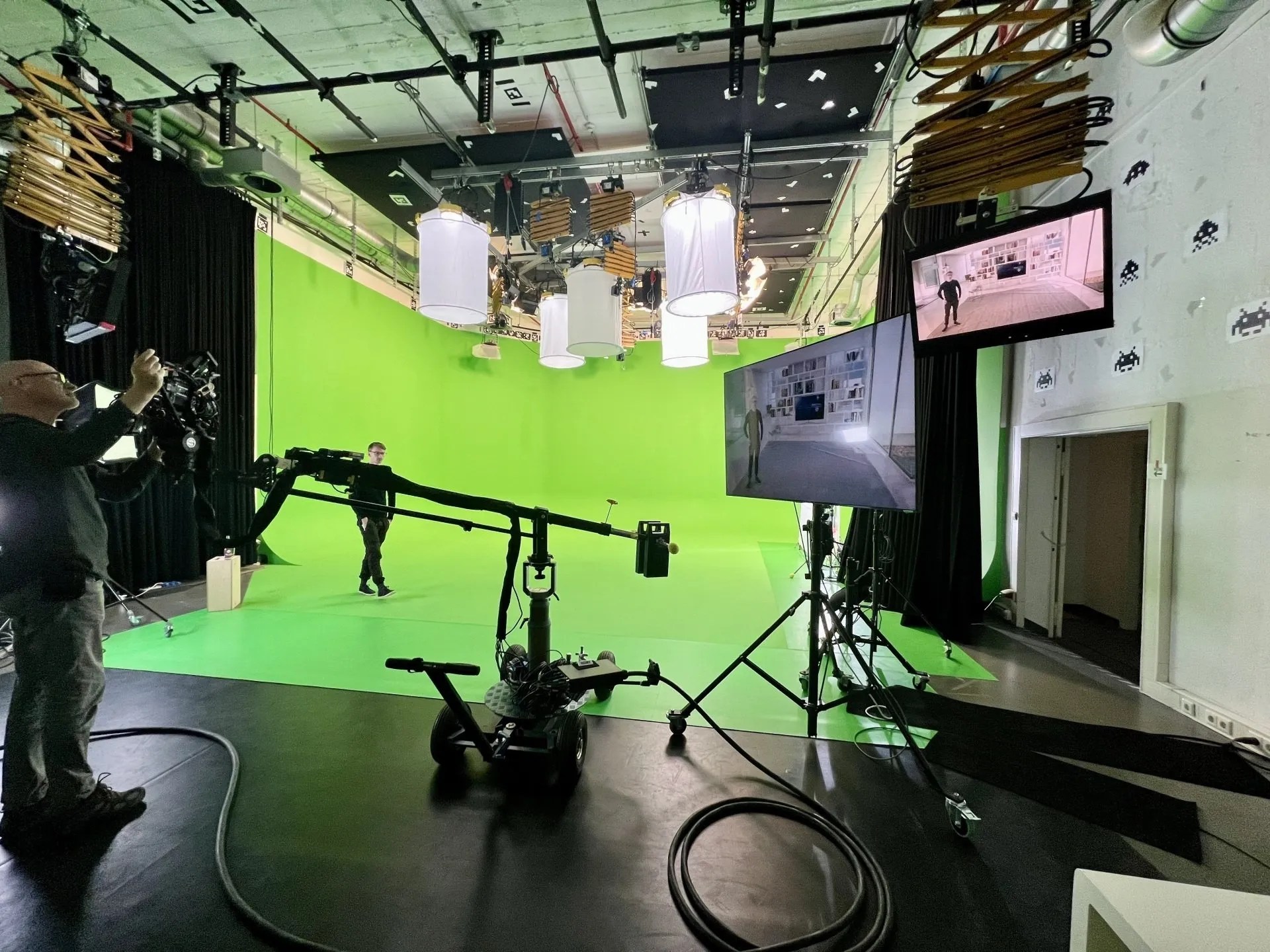 Virtual Production The reason to use green screen studios