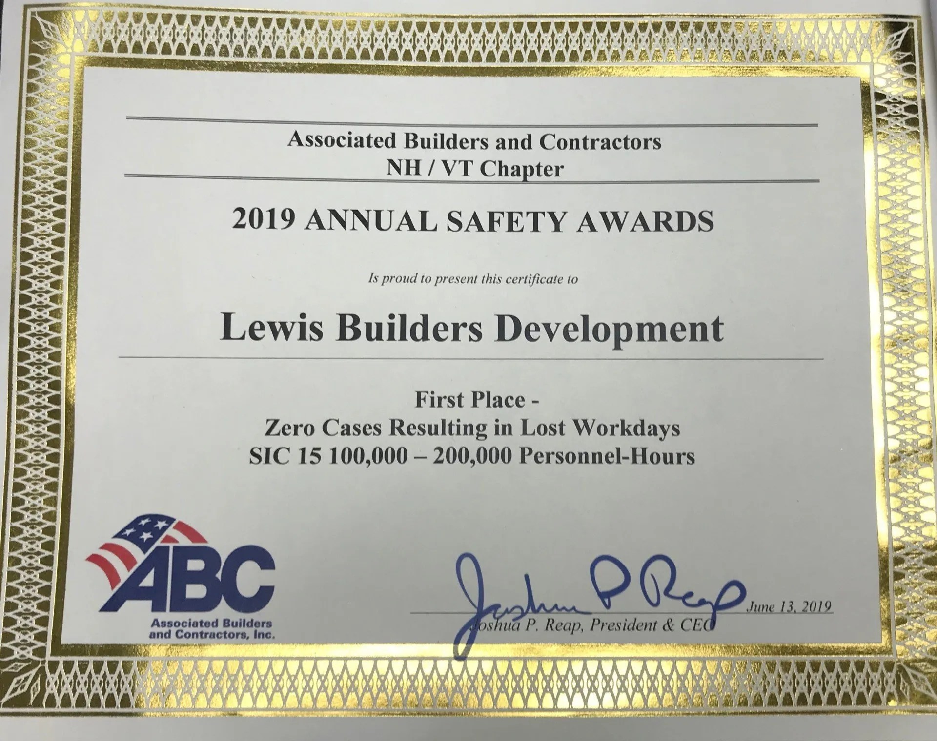 Lewis Builders Wins Prestigious Safety Award