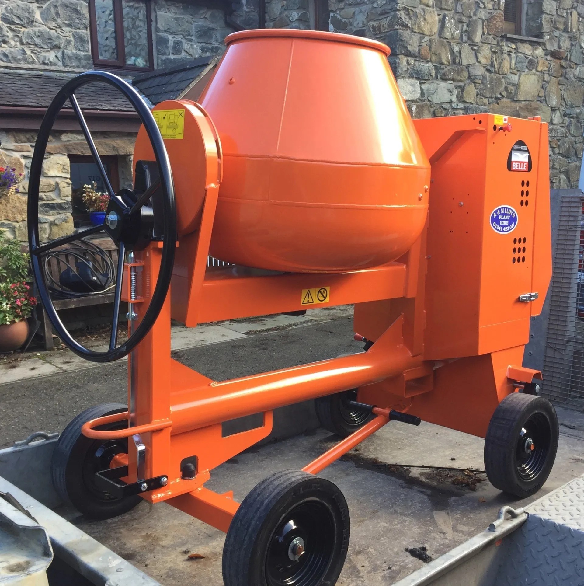 Tool Hire from A&M Lloyd Plant Hire Gwynedd, Aberystwyth