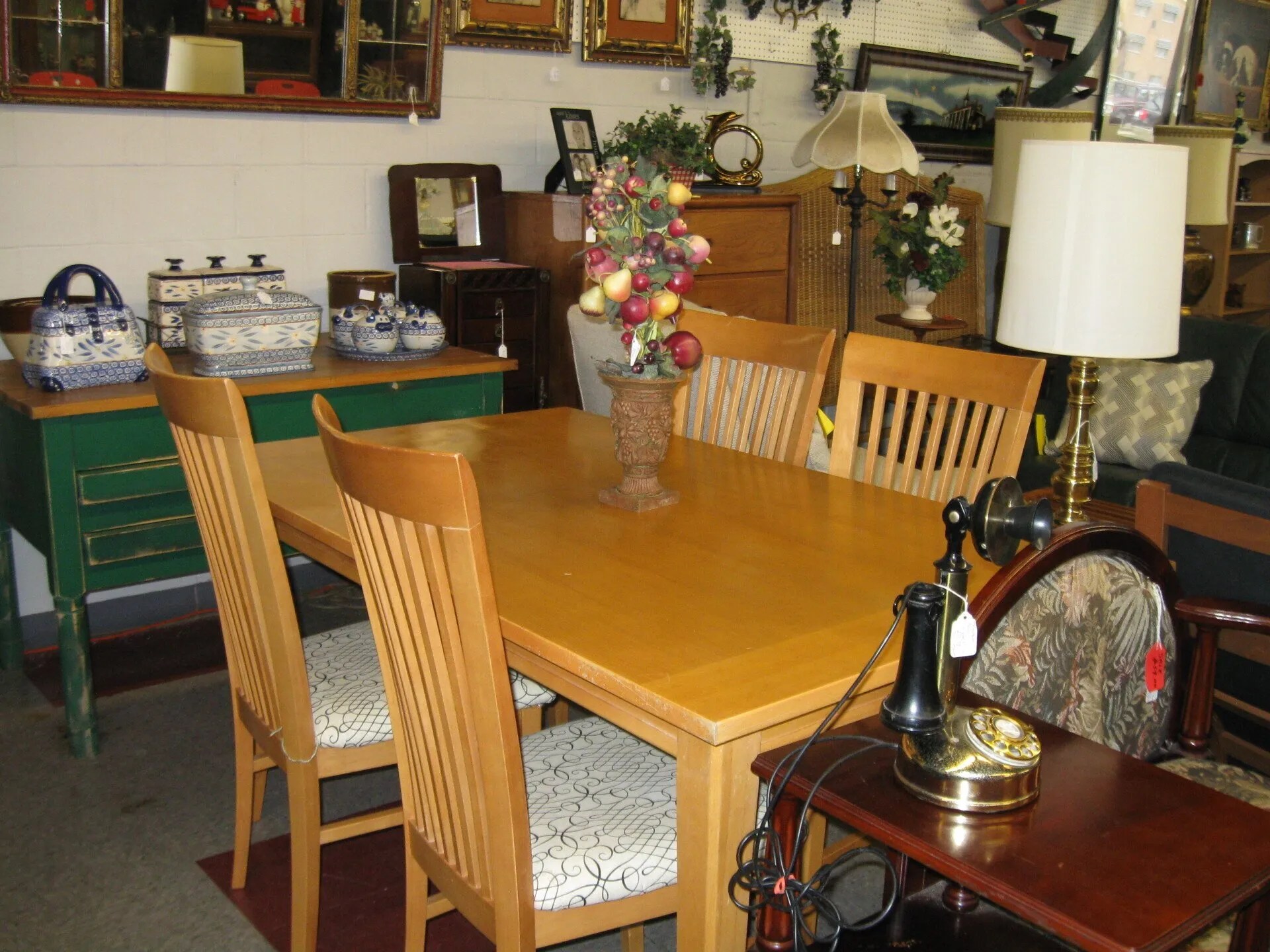 Used Furniture Store North College Hill, OH