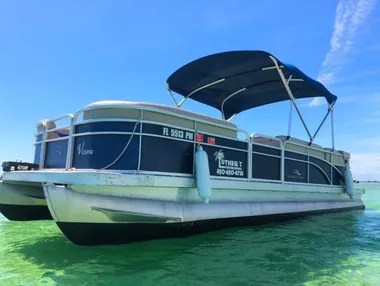Crab Island Boats, Dolphin Tours & Parasailing In Destin Fl Luther's Pontoon Waverunner & Kayak Rentals | Destin Fl