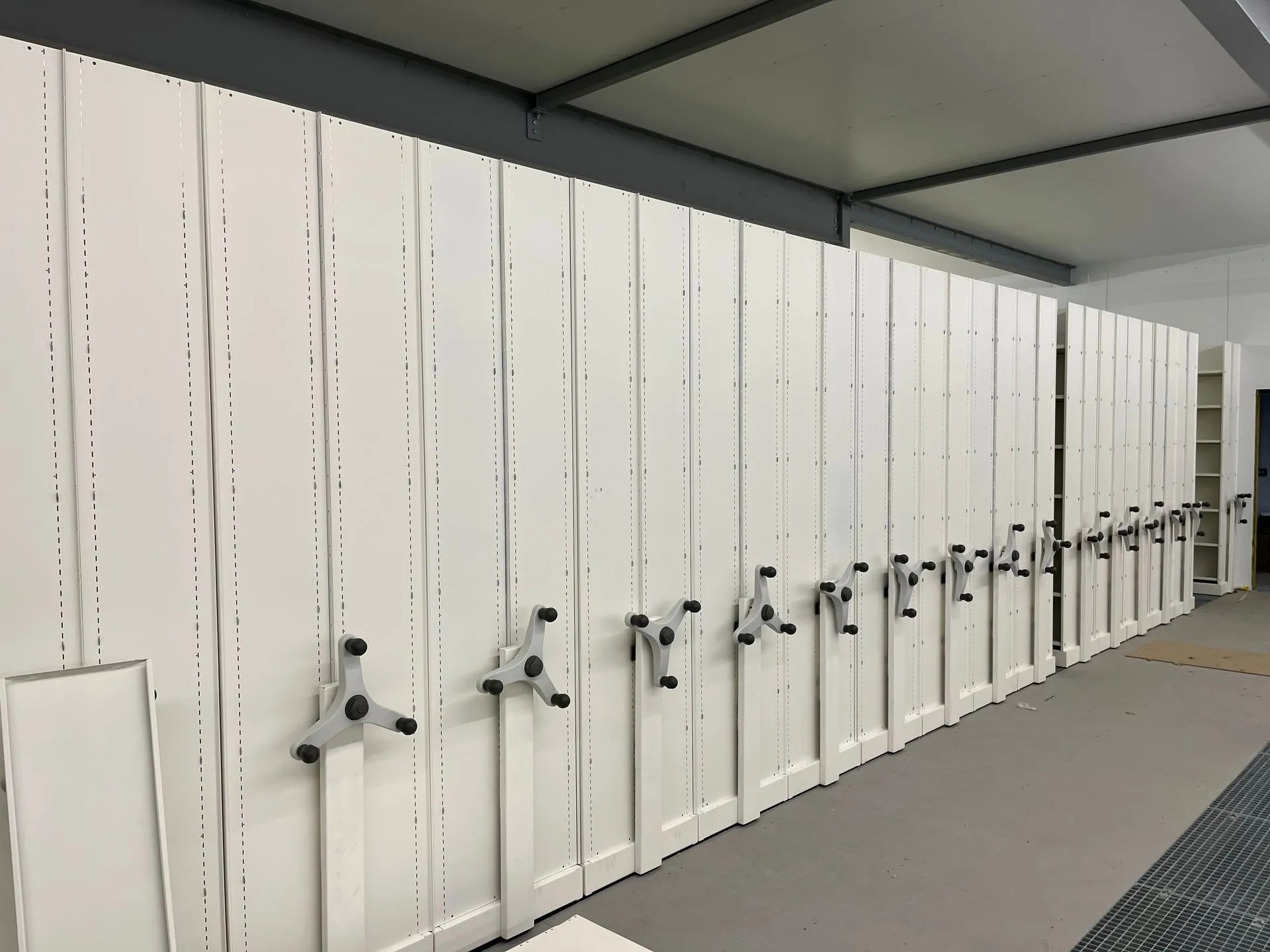 UK Business and Culture Les Frontieres