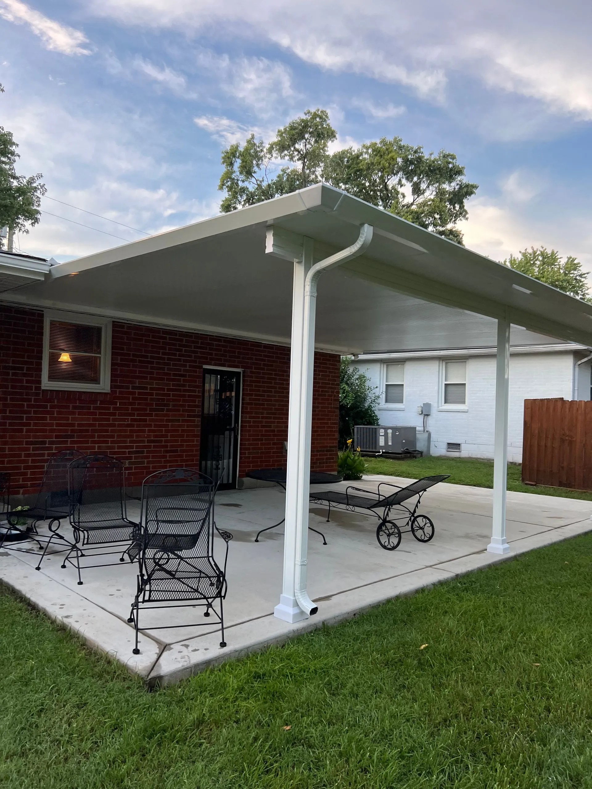 BUILDING A DURABLE AND LOWMAINTENANCE PATIO COVER WITH ALUMINUM