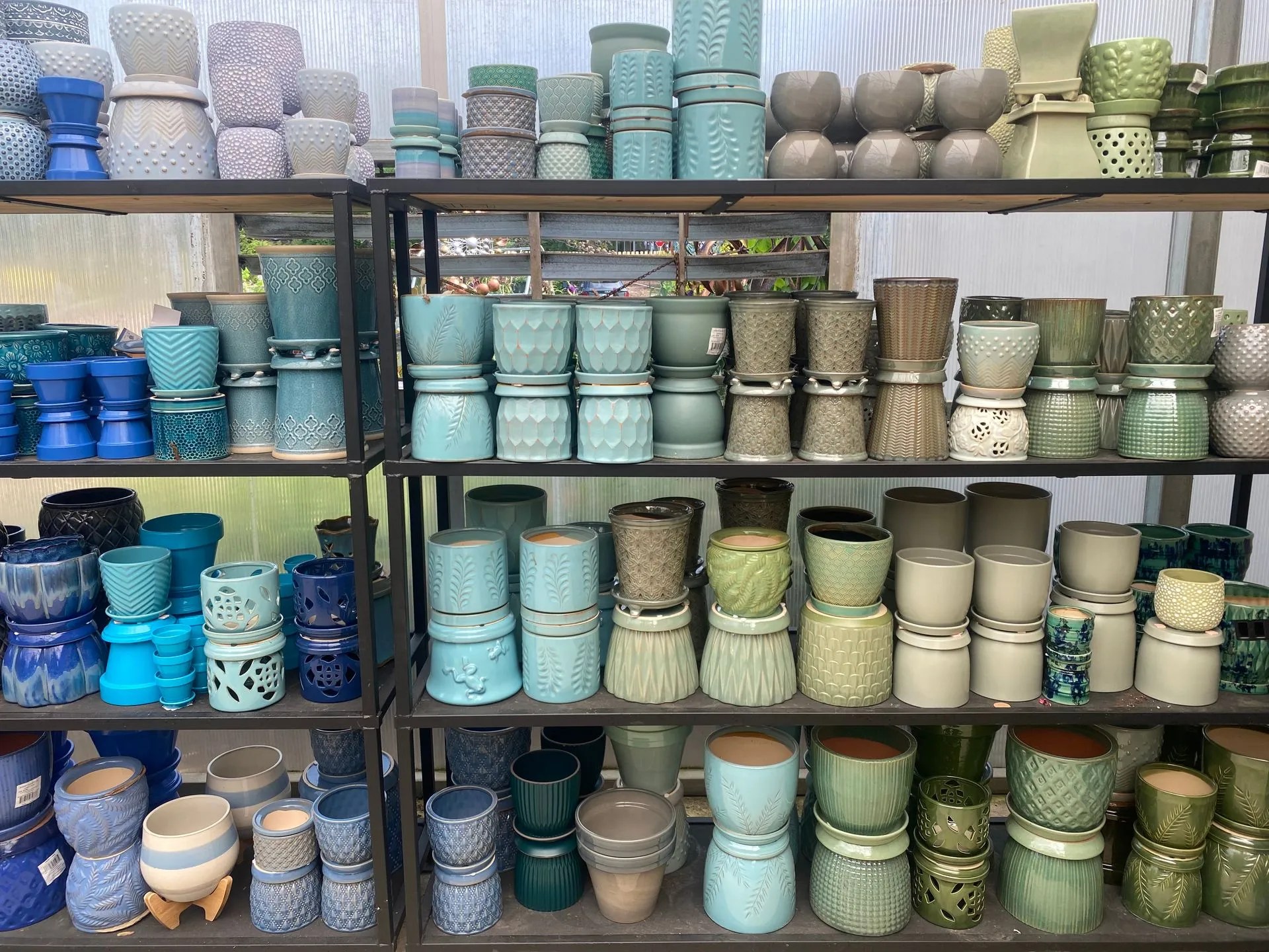 Logan's Garden Hut FuquayVarina, Apex & Clayton, NC Garden Center