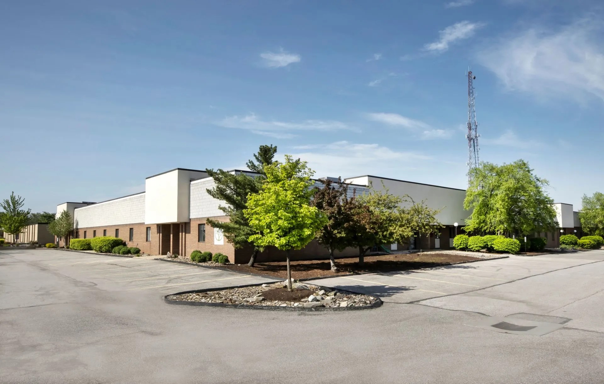 Commercial Building for Lease located at 6900 Miller Road, Brecksville