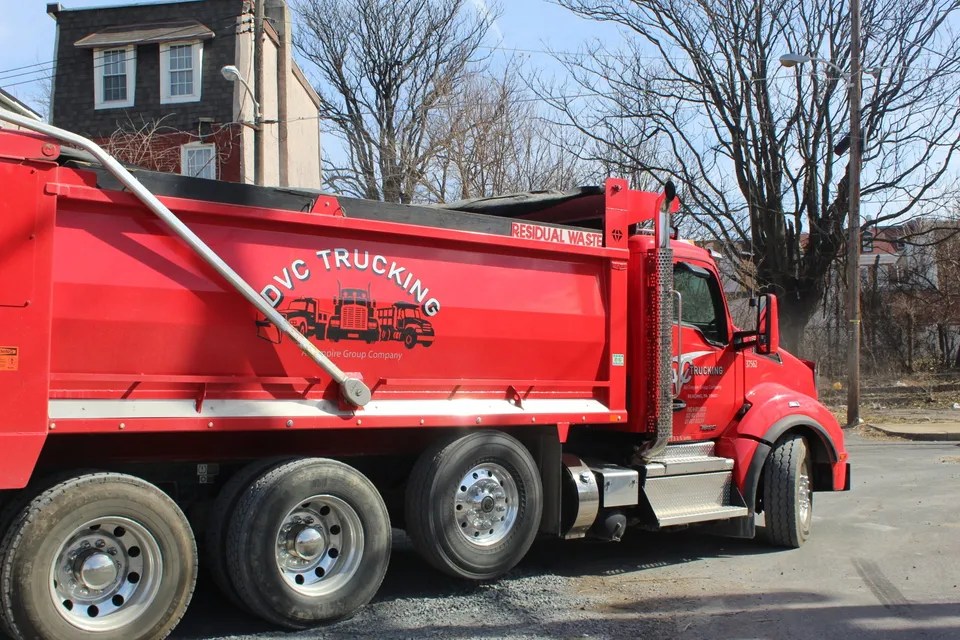Semi Trucks & TriAxle Dump Trucks Safe Stopping Distances
