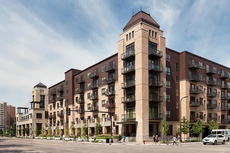 222 Hennepin Apartments in the Warehouse District 2015 2nd Avenue