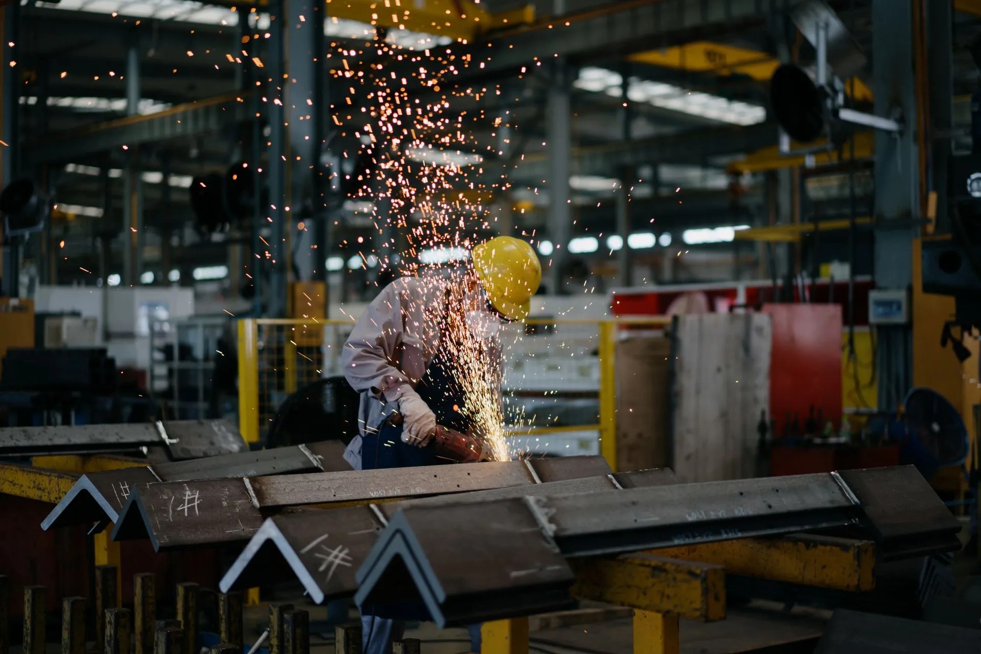 How Top Sheet Metal Contractors Ensure Excellence