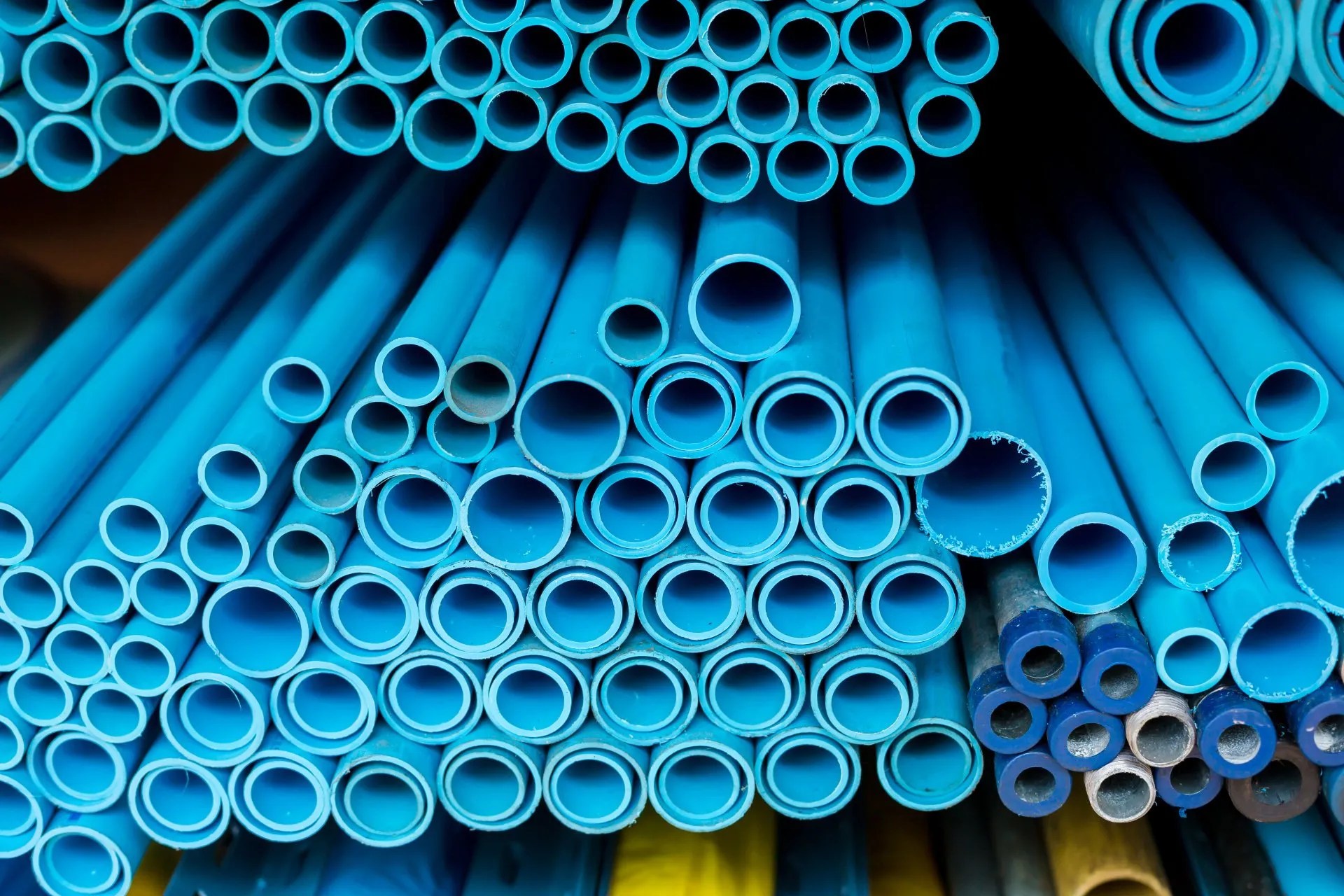 Plastic Pipes vs. Metal Pipes
