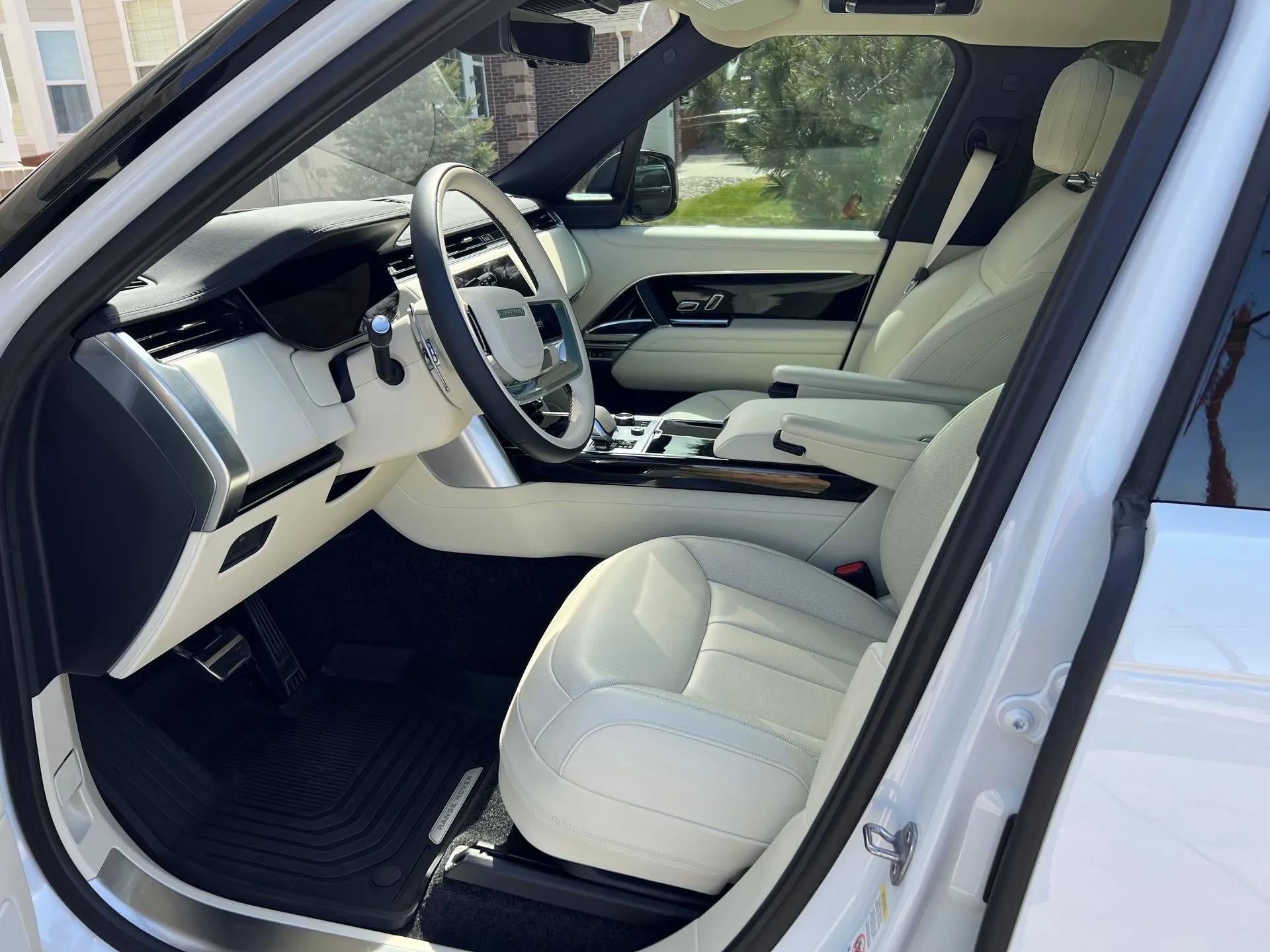 Benefits of Professional Interior Detailing for Your Vehicle