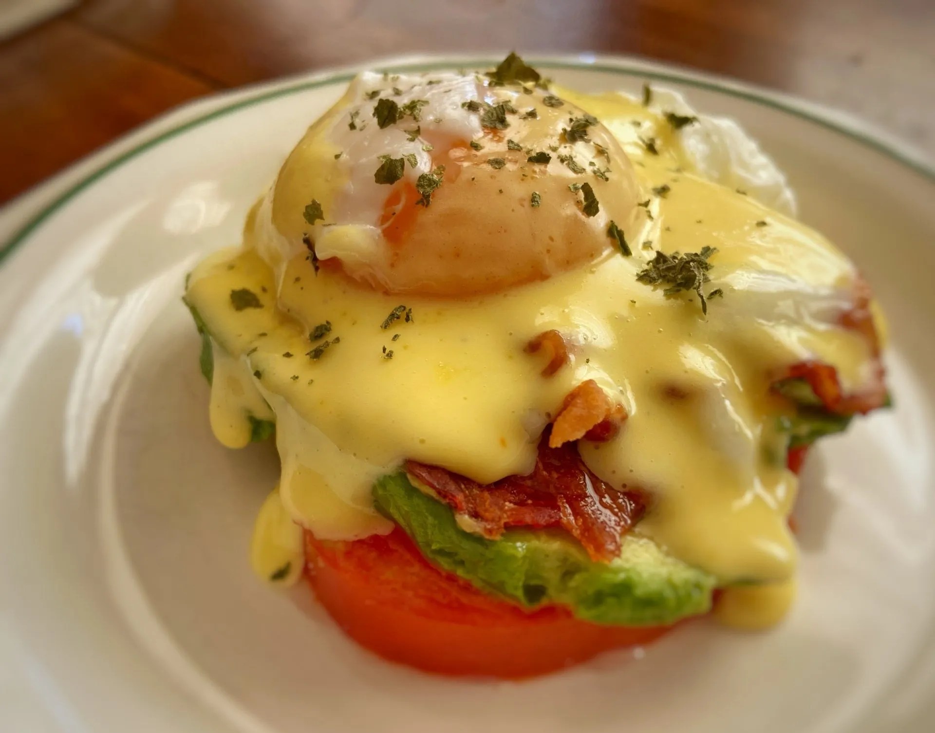 Keto Eggs Benedict
