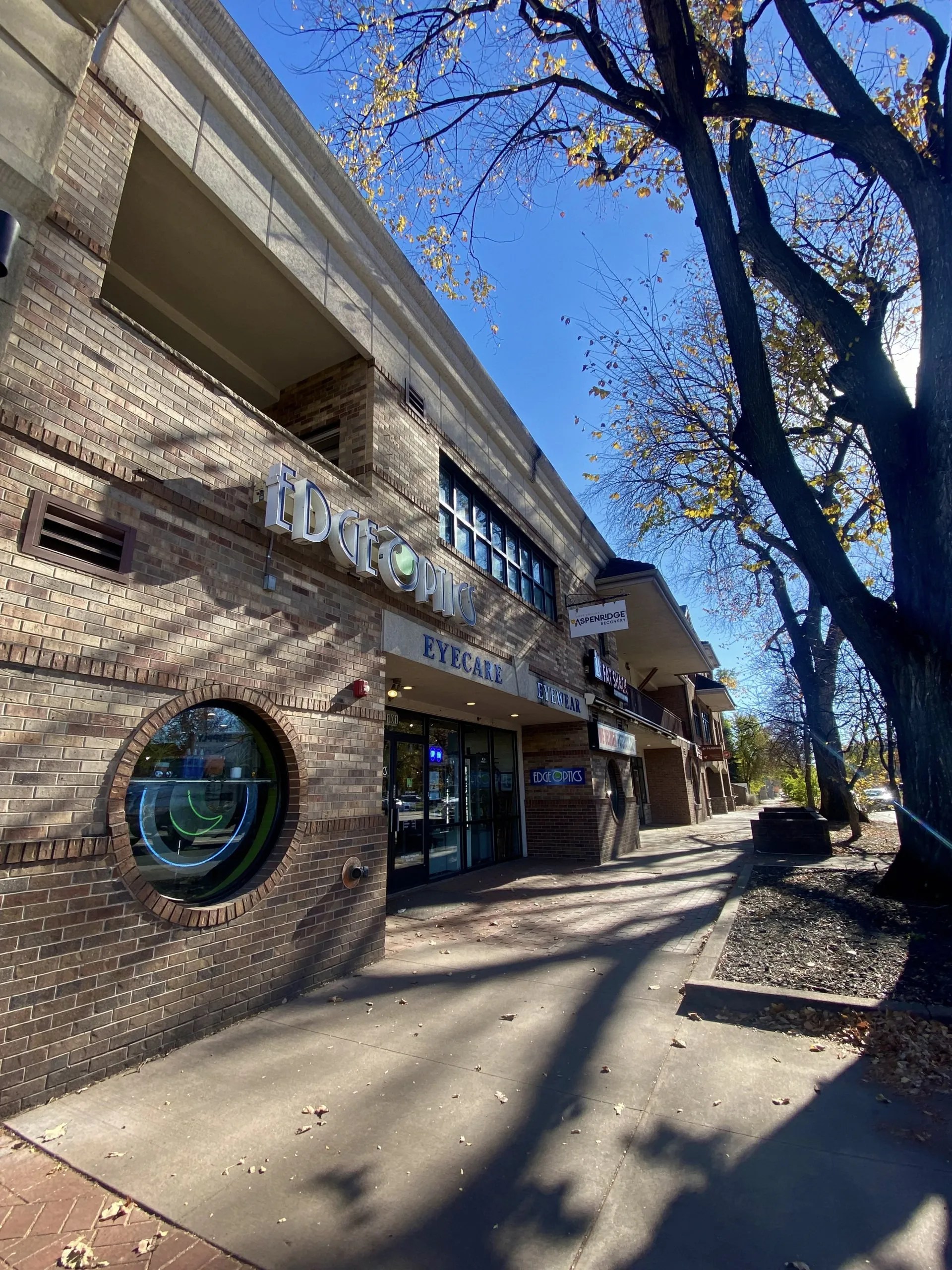 COLLEGIO RETAIL & OFFICE SPACE Commercial Office for Lease Near Me
