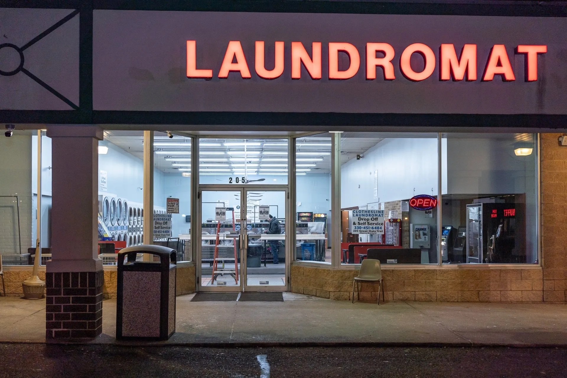 Gallery Clothesline Laundromat