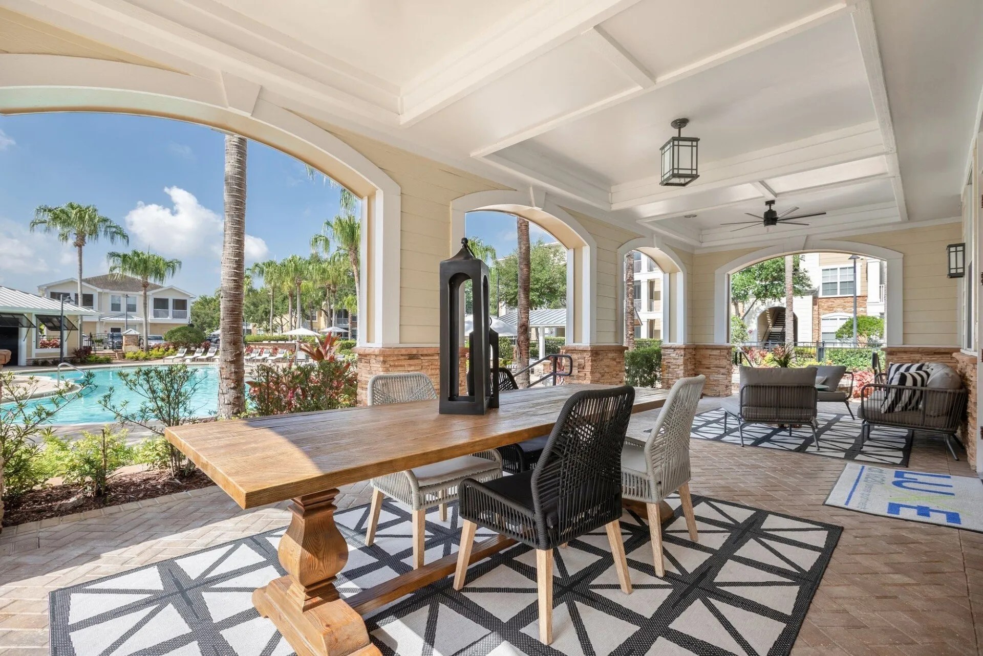 Luxury Apartments for Rent in Tampa, FL Luxe at 1820