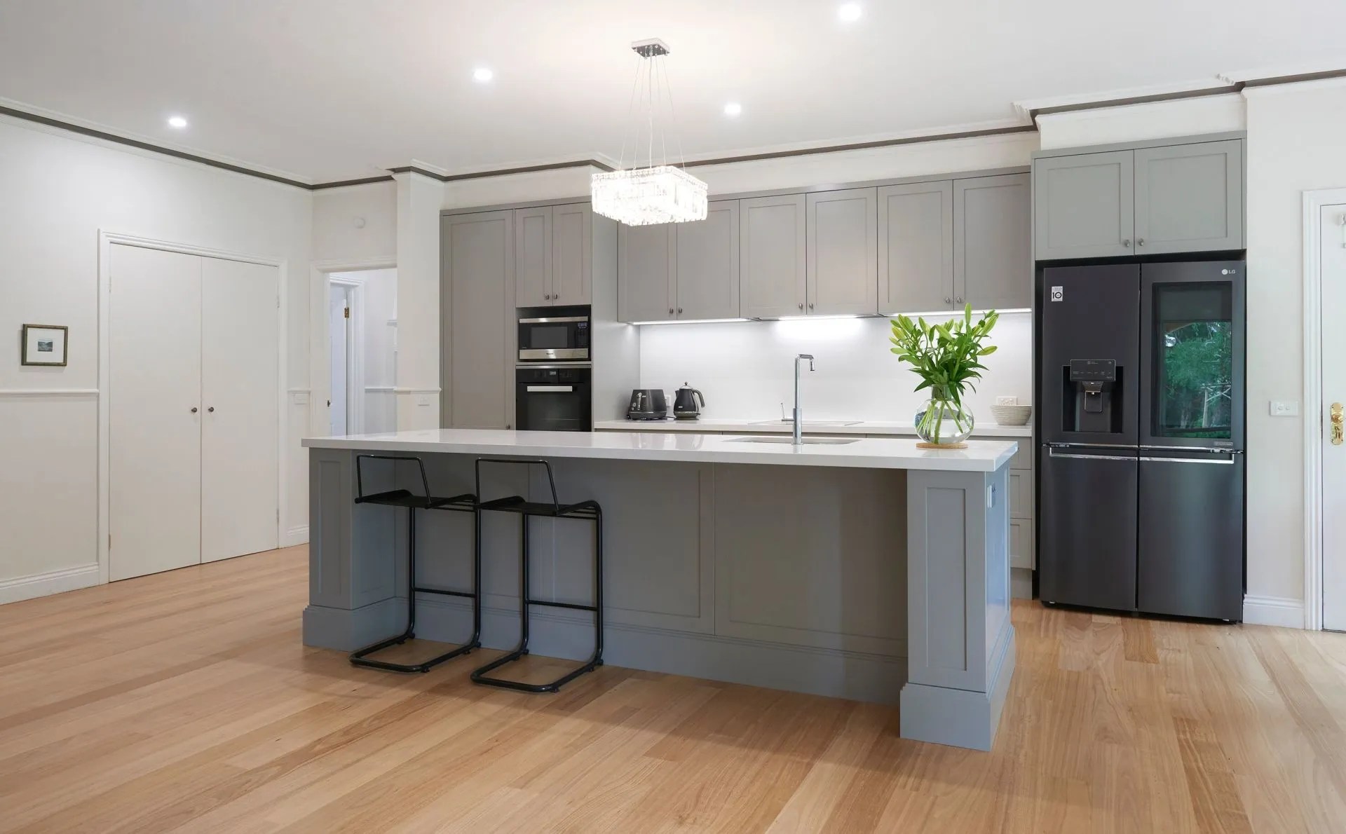 Handleless kitchens