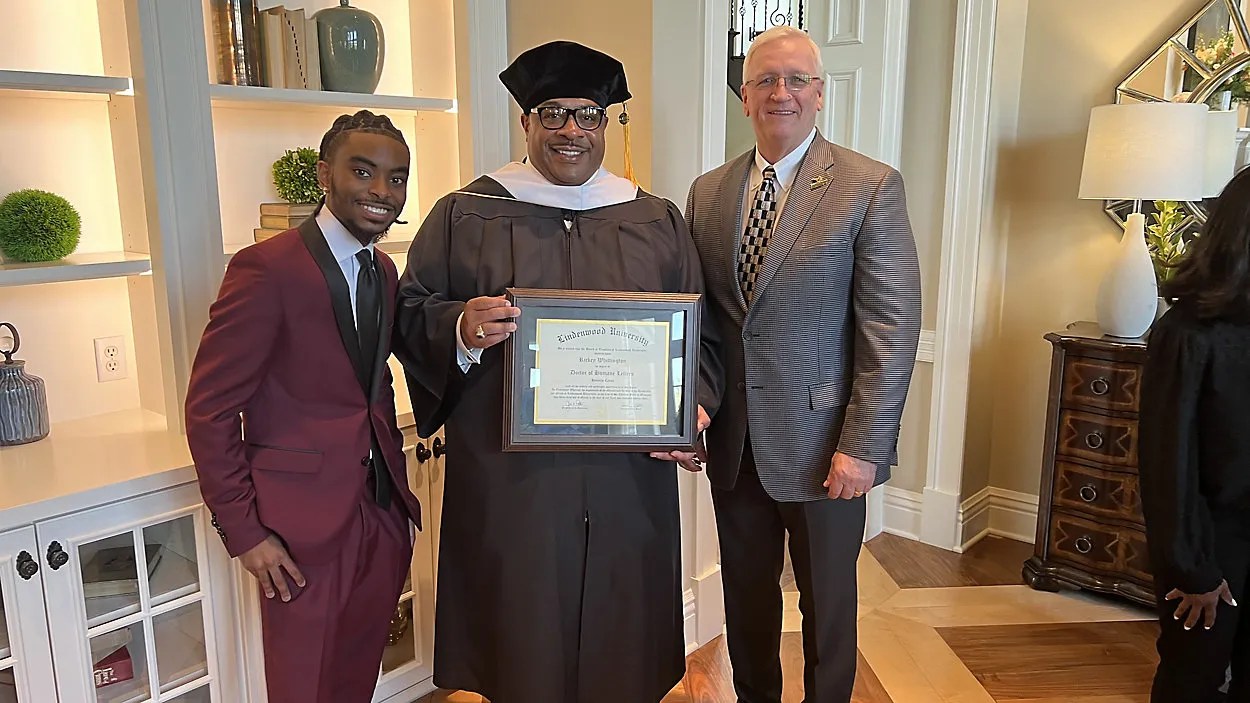 NonProfit Organization St. Louis, MO R. Whittington Foundation