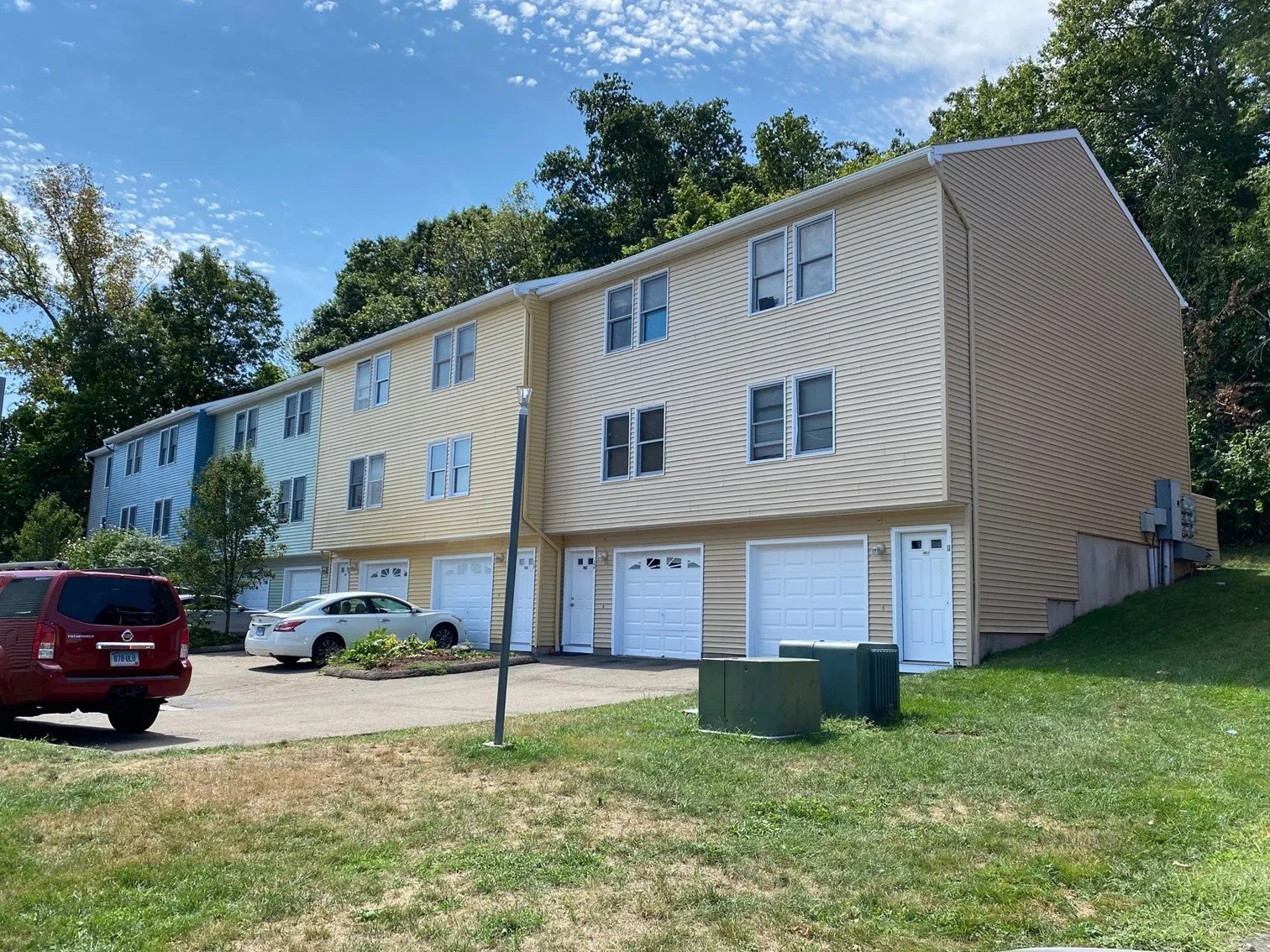 CAMPBELL AVE APARTMENTS