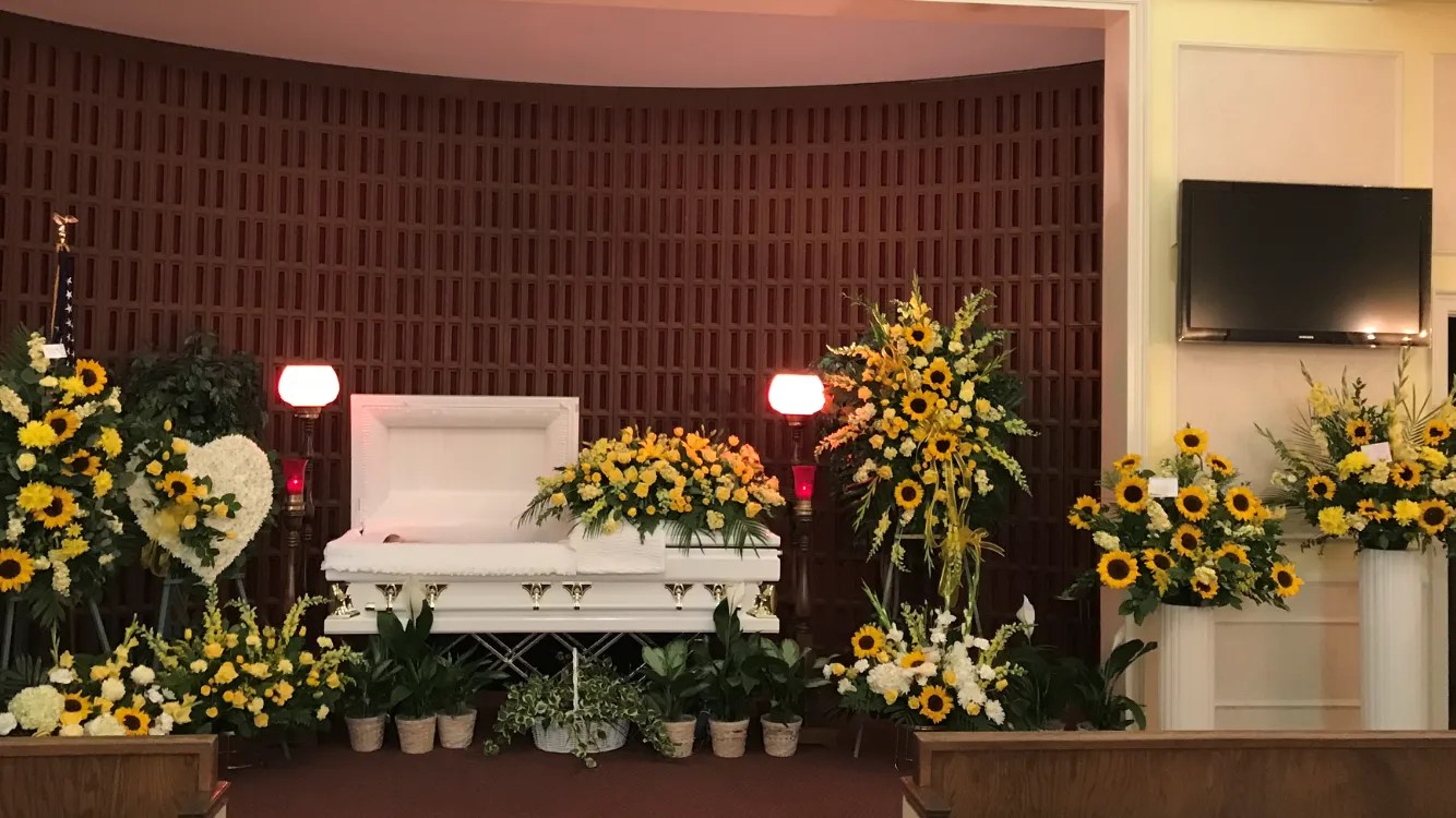 Sympathy Flowers l Redlands, CA l Hockridge Florist