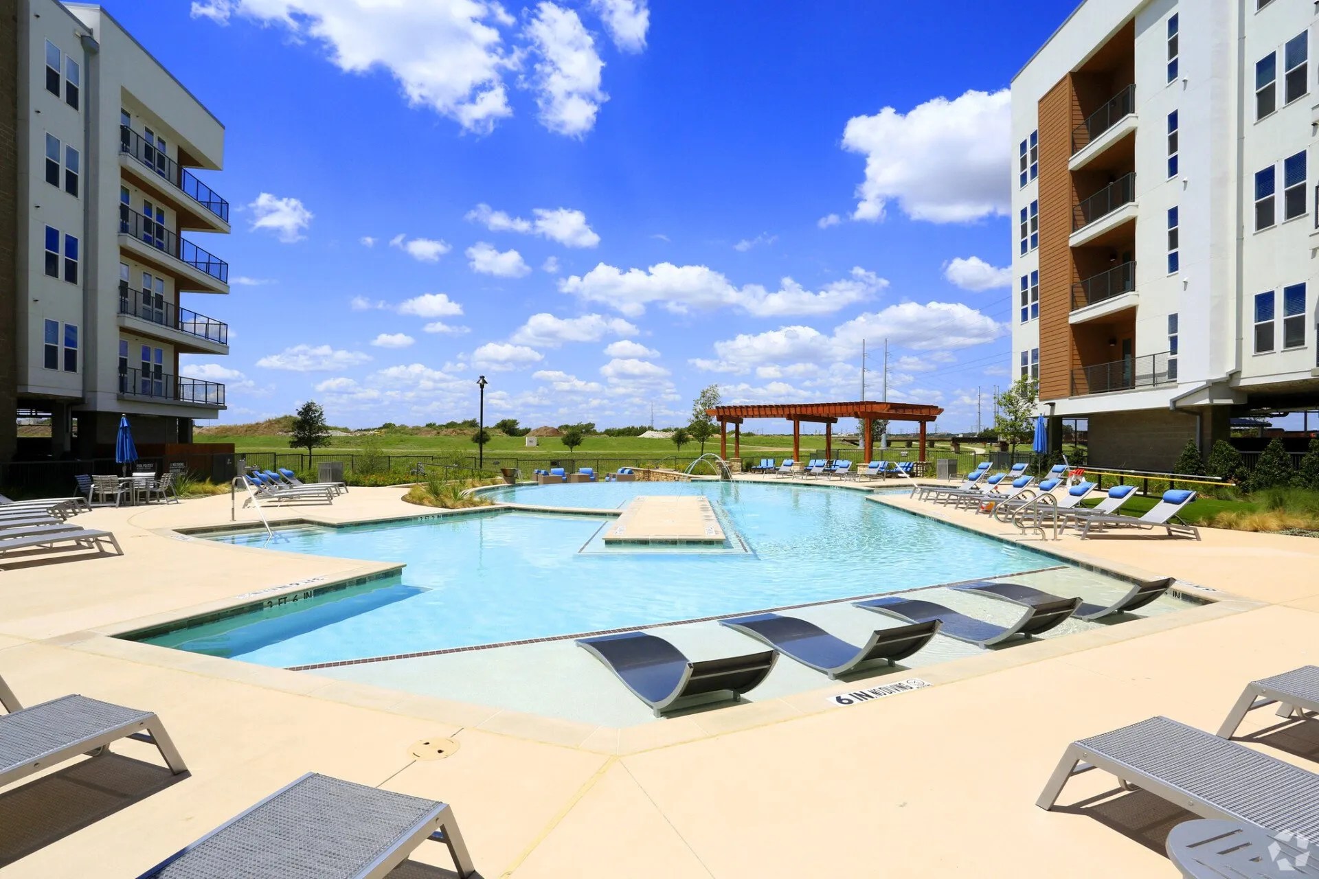 Gallery Pet Friendly Fort Worth, TX Apts