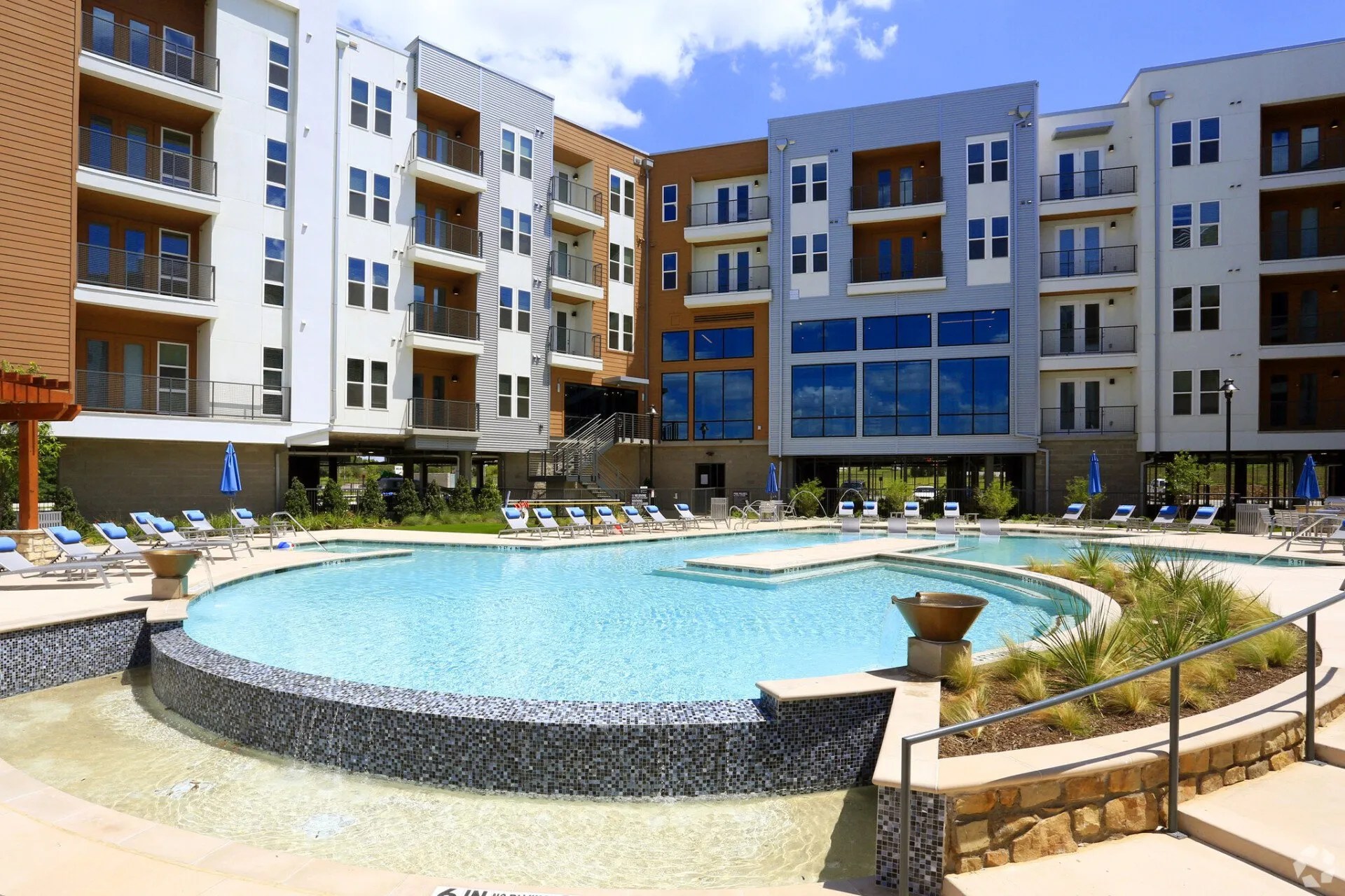 Gallery Pet Friendly Fort Worth, TX Apts