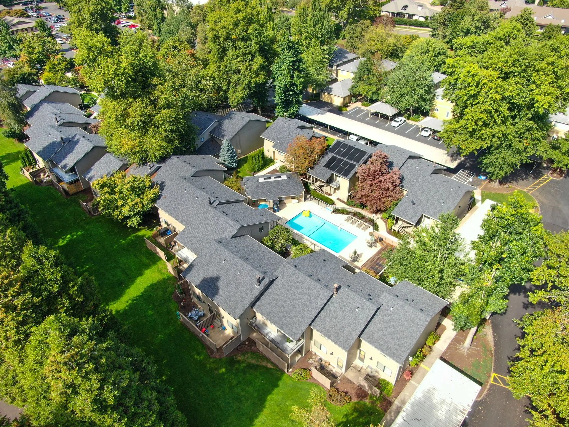 Kentfield Apartments & Townhomes in Eugene, Oregon