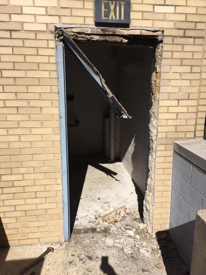 Garage Door Repair l Birmingham, AL l The Door Doctors Inc