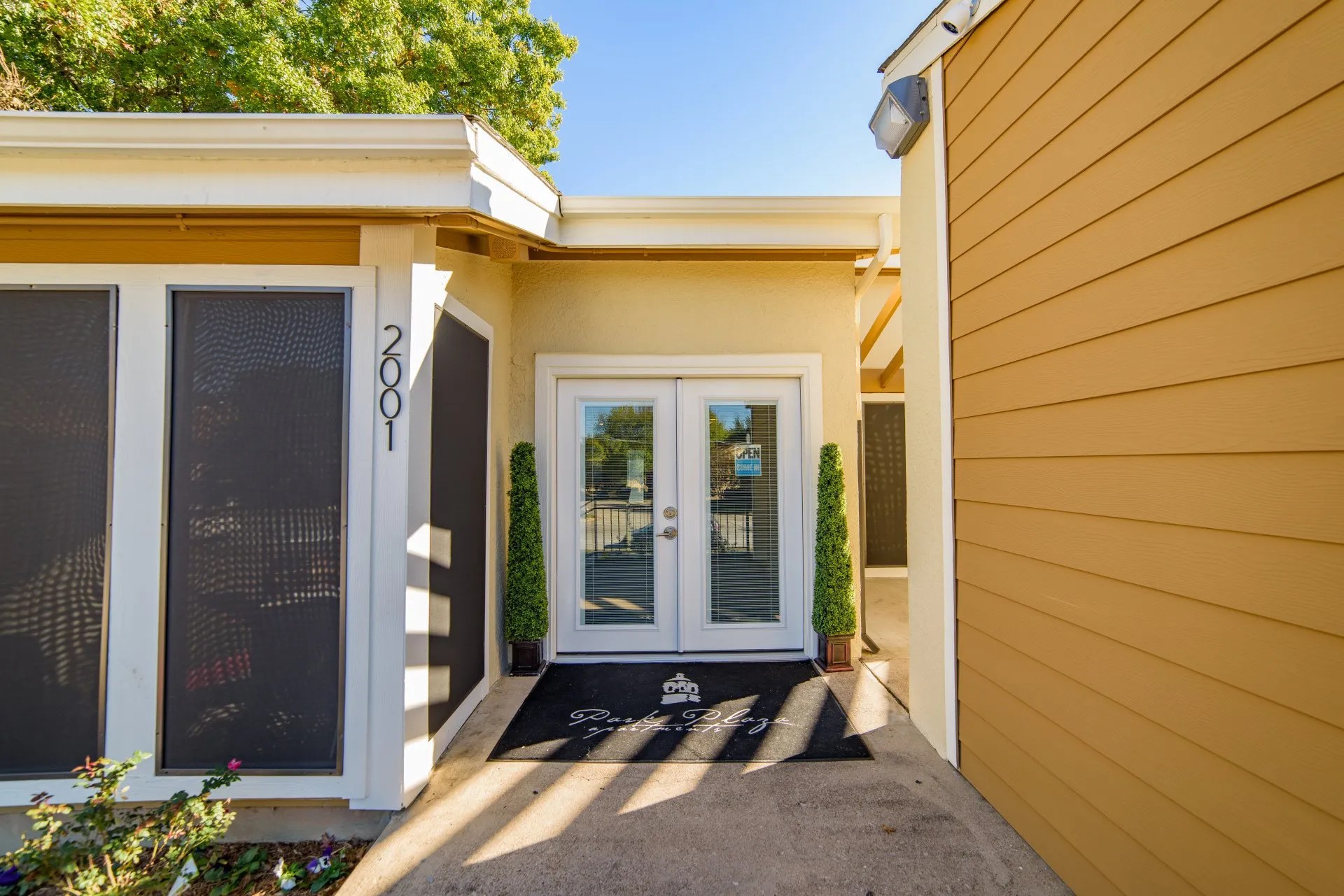 Home Park Plaza Apartments Fort Worth, TX