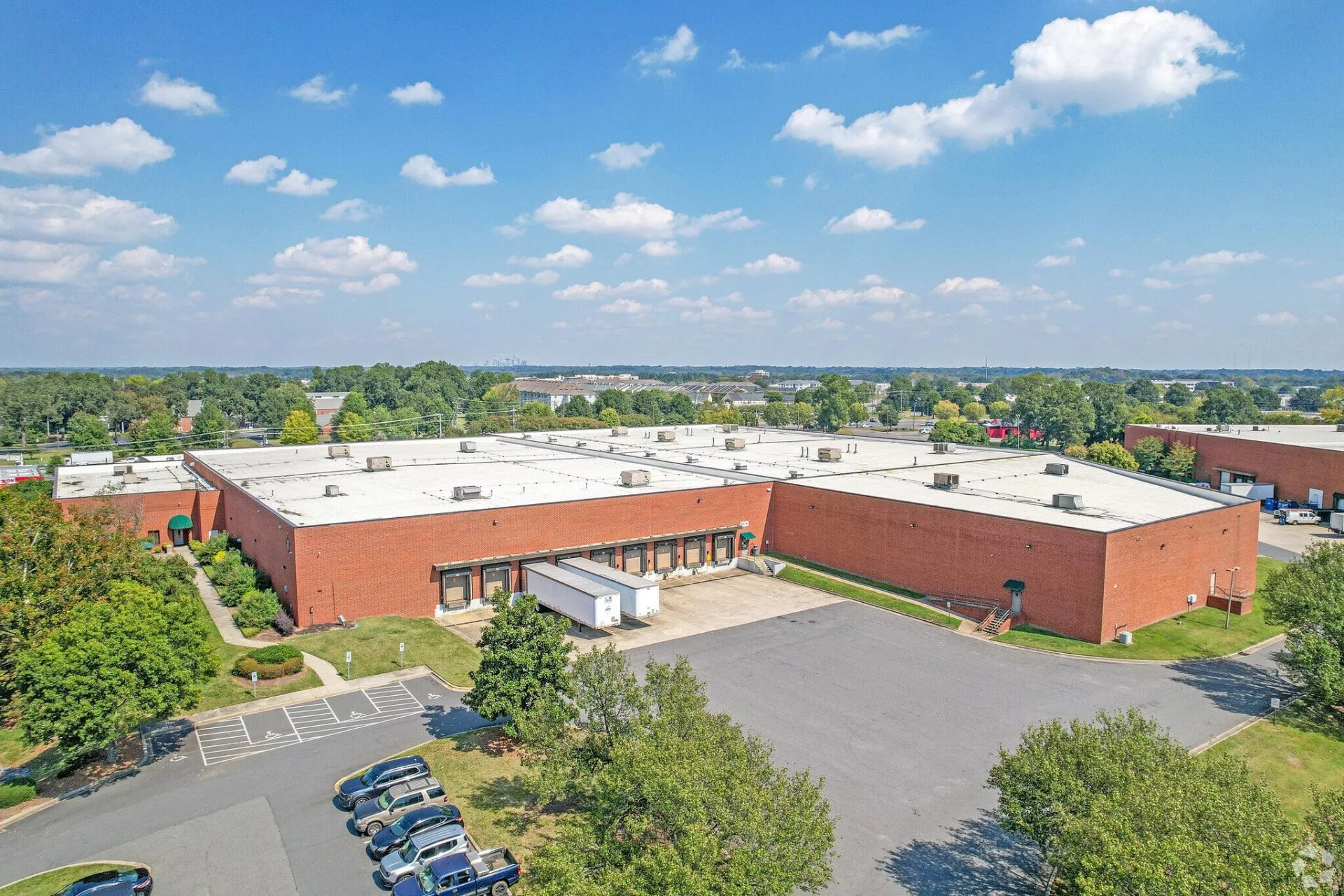 2109 + 2121 Westinghouse Boulevard