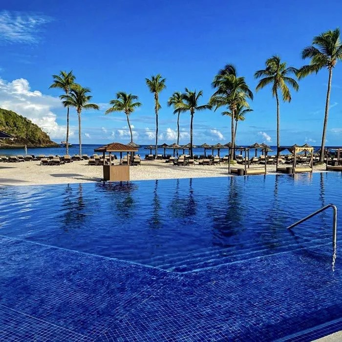 World Travels LLC Full service travel agency. Houston, Texas.