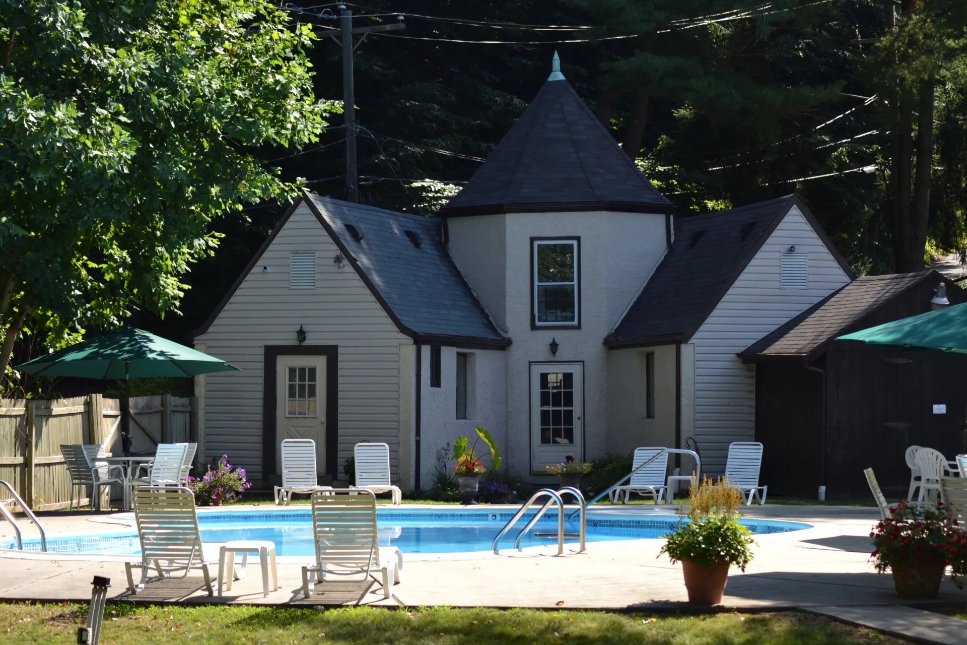 Media Station Apartments Media, PA Photo Gallery